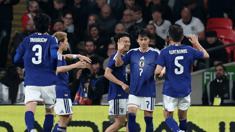 How do football players communicate with each other? A complete guide to on field communication - Ảnh 3